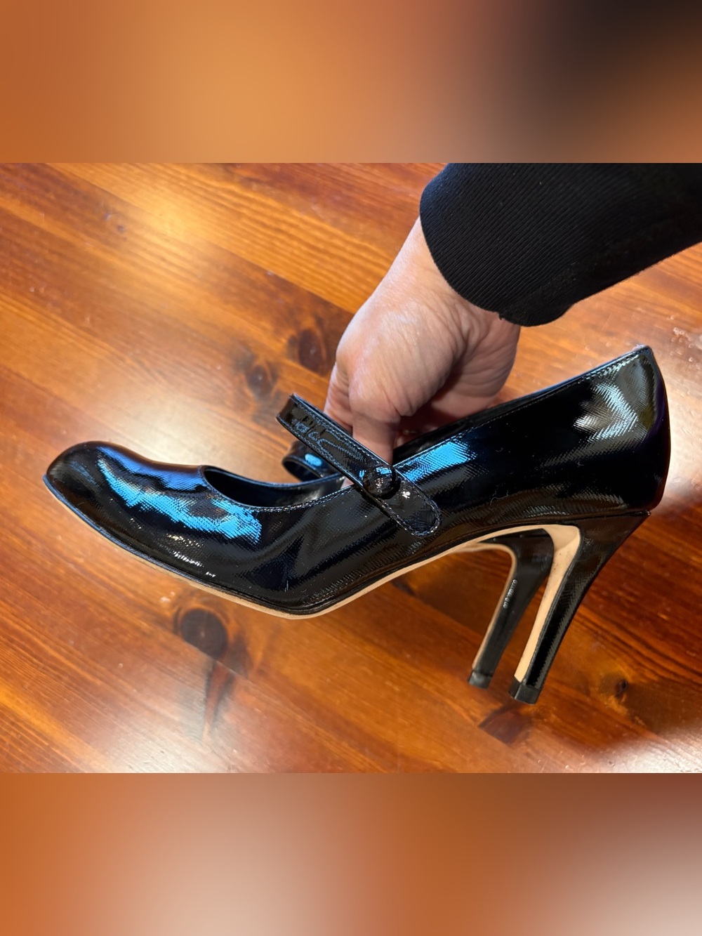 Vaneli Black Patent genuine, leather Mary Jane Pumps with Strap, size 7